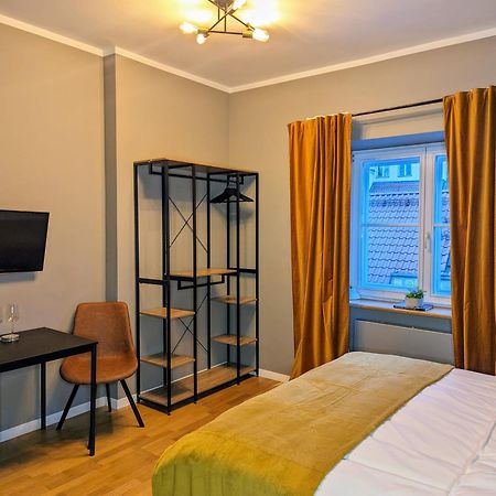 Bella Luna Luxury Suites - Chic Residence In Historic Square Warschau Buitenkant foto