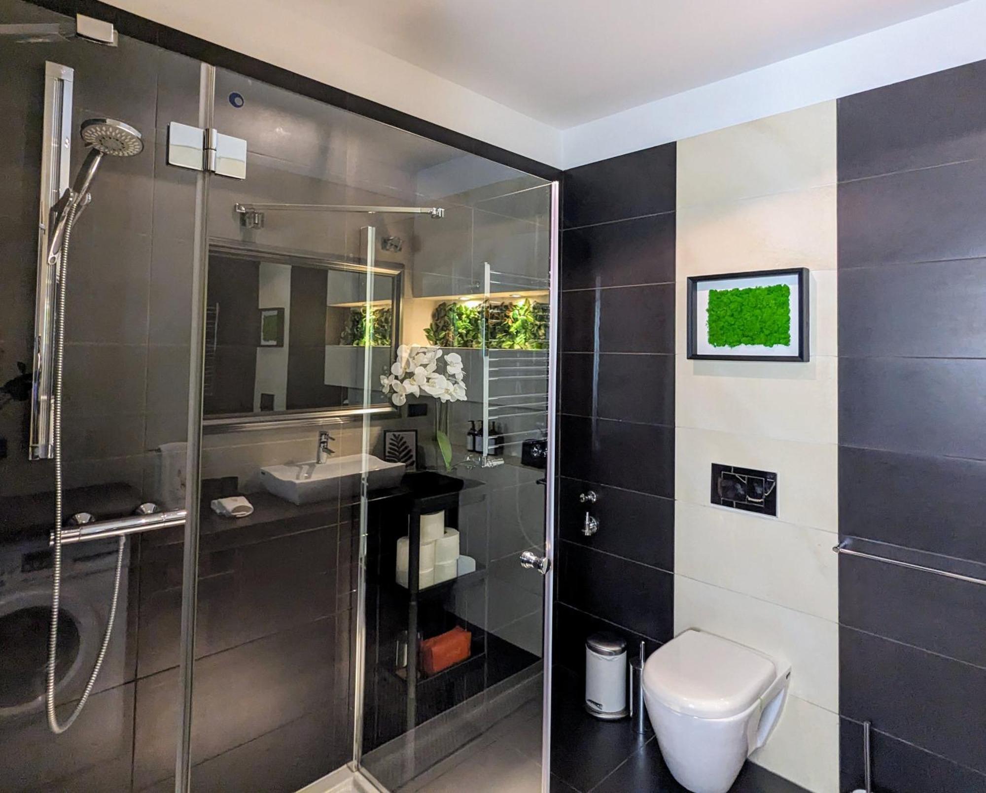 Bella Luna Luxury Suites - Chic Residence In Historic Square Warschau Buitenkant foto