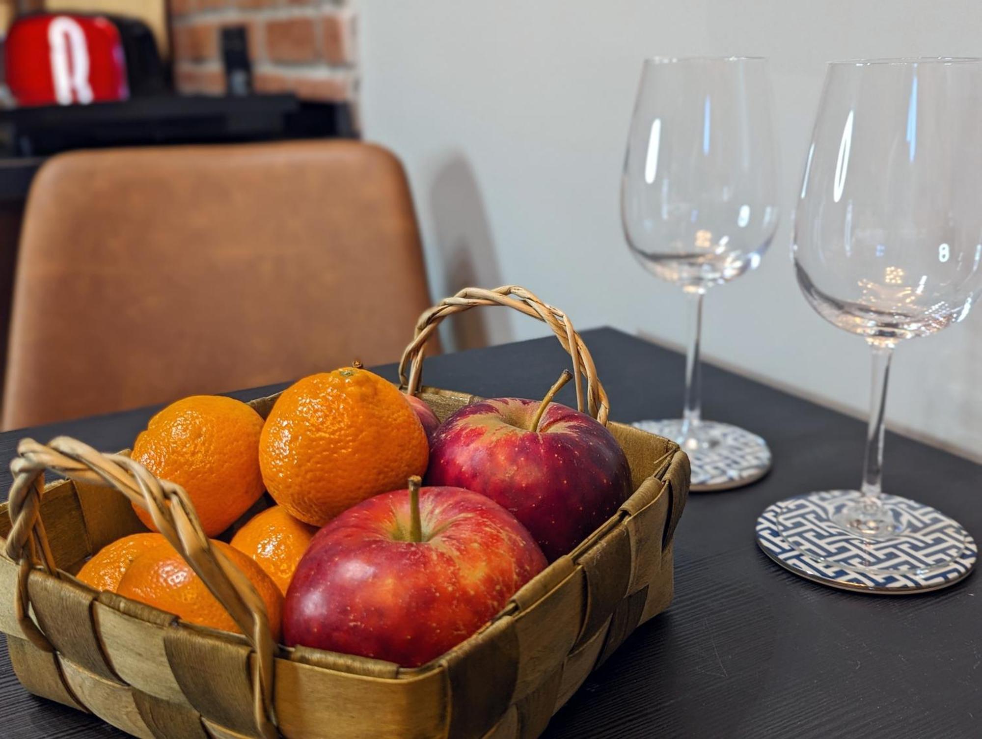 Bella Luna Luxury Suites - Chic Residence In Historic Square Warschau Buitenkant foto