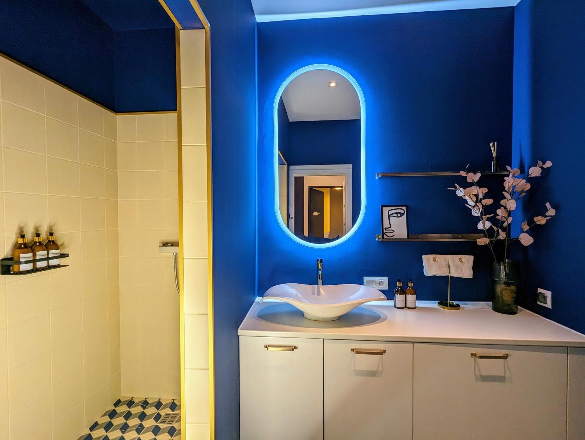 Bella Luna Luxury Suites - Chic Residence In Historic Square Warschau Buitenkant foto